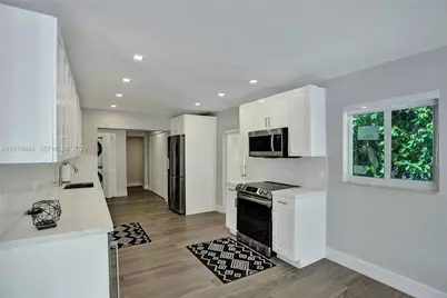 2055 Alamanda Dr #0, North Miami, FL 33181 - Photo 11