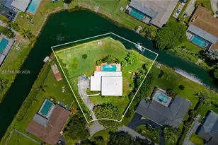 11401 SW 72nd Pl, Pinecrest, FL 33156 - Photo 3