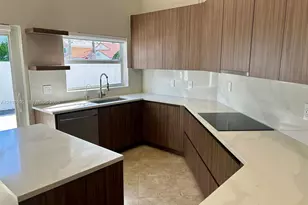 14200 Oak Ridge Dr, Davie, FL 33325 - Photo 3