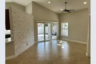14200 Oak Ridge Dr, Davie, FL 33325 - Photo 11