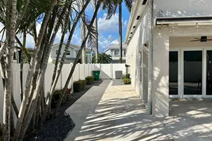 14200 Oak Ridge Dr, Davie, FL 33325 - Photo 43