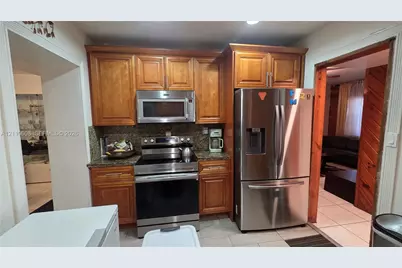350 NW 188th St, Miami Gardens, FL 33169 - Photo 9