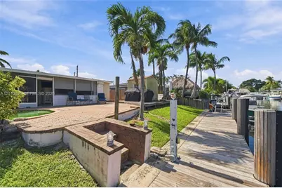 131 SE 12th St, Pompano Beach, FL 33060 - Photo 37