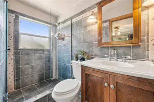 131 SE 12th St, Pompano Beach, FL 33060 - Photo 17