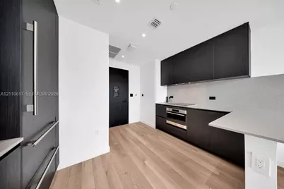 20 NE 11th St #2809, Miami, FL 33132 - Photo 5