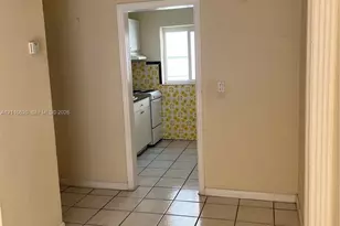 1035 SW 3rd St, Miami, FL 33130 - Photo 5