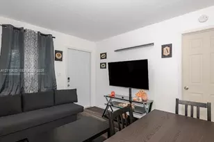1017 NE 14th Ave, Fort Lauderdale, FL 33304 - Photo 57