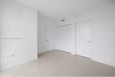 92 SW 3rd St #3603, Miami, FL 33130 - Photo 11