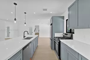 18810 NW 8th Ct, Miami Gardens, FL 33169 - Photo 5