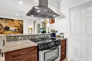 30 NE 48th Ct, Oakland Park, FL 33334 - Photo 23