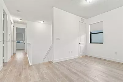 3293 W 98th Pl, Hialeah, FL 33018 - Photo 17