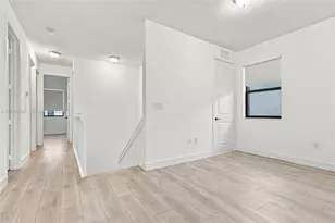 3293 W 98th Pl, Hialeah, FL 33018 - Photo 17
