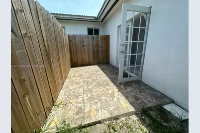 1635 Hollywood Blvd #B, Hollywood, FL 33020 - Photo 5