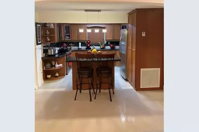 187 E 12th St, Hialeah, FL 33010 - Photo 5