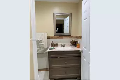 187 E 12th St, Hialeah, FL 33010 - Photo 7