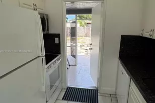 4541 SW 40th St, West Park, FL 33023 - Photo 29