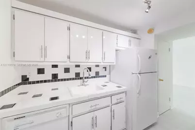 1865 79th St Cswy #5H, North Bay Village, FL 33141 - Photo 21