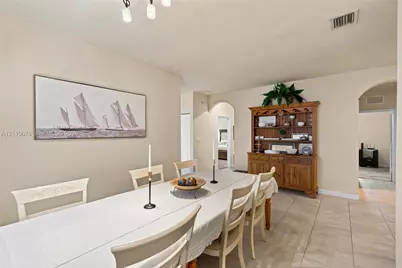 24104 SW 118th Ave, Homestead, FL 33032 - Photo 13