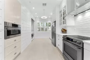 2720 NE 15th St, Fort Lauderdale, FL 33304 - Photo 11