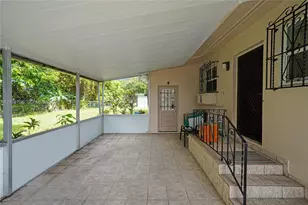 611 NE 177th St, Miami, FL 33162 - Photo 31