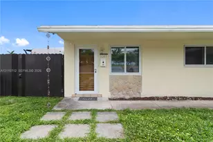 1201 NW 10th St, Dania Beach, FL 33004 - Photo 1