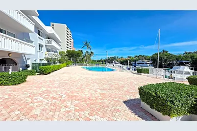100 Edgewater Dr #115, Coral Gables, FL 33133 - Photo 3