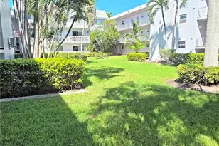 100 Edgewater Dr, Coral Gables, FL 33133 - Photo 5