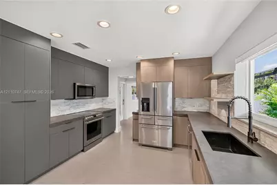 240 NE 97th St #0, Miami Shores, FL 33138 - Photo 27