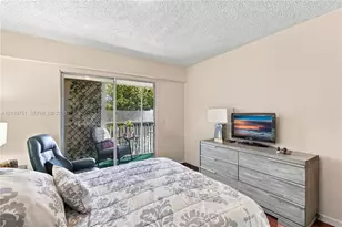 101 SW 132nd Way, Pembroke Pines, FL 33027 - Photo 23