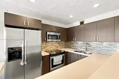 101 SW 132nd Way #402J, Pembroke Pines, FL 33027 - Photo 13