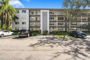 101 SW 132nd Way, Pembroke Pines, FL 33027 - Photo 1
