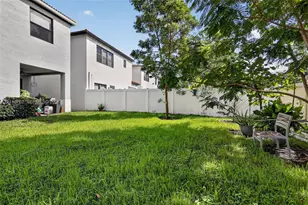 808 NE 191st St, Miami, FL 33179 - Photo 21
