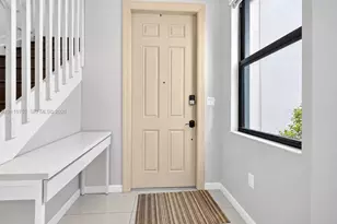 808 NE 191st St, Miami, FL 33179 - Photo 5