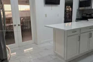 1354 Pelican Ct, Homestead, FL 33035 - Photo 7