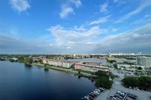 1351 NE Miami Gardens Dr, Miami, FL 33179 - Photo 7