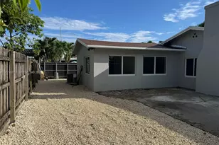 511 W 16th St, Hialeah, FL 33010 - Photo 1