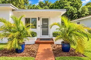 886 NE 134th St, North Miami, FL 33161 - Photo 7