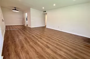 7985 SW 86th St, Miami, FL 33143 - Photo 13