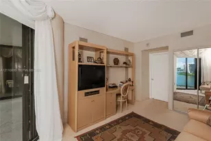 2800 Island Blvd, Aventura, FL 33160 - Photo 25