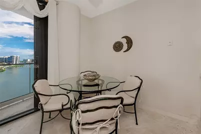 2800 Island Blvd #1105, Aventura, FL 33160 - Photo 13