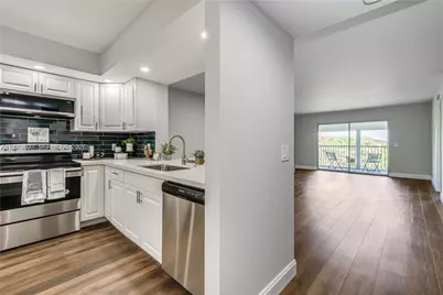 1401 SW 128th Ter #408H, Pembroke Pines, FL 33027 - Photo 5