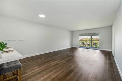 1401 SW 128th Ter #408H, Pembroke Pines, FL 33027 - Photo 9