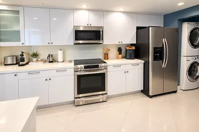 701 Brickell Key Blvd #2412, Miami, FL 33131 - Photo 7