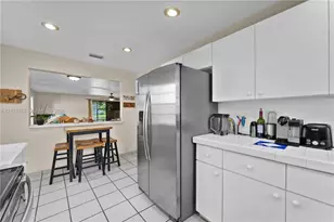 9100 Orchid Tree Ln, Pembroke Pines, FL 33024 - Photo 13