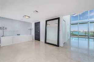 900 Biscayne Blvd, Miami, FL 33132 - Photo 3