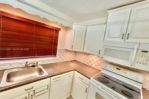 9020 Sunrise Lakes Blvd, Sunrise, FL 33322 - Photo 3
