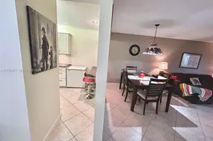 9020 Sunrise Lakes Blvd, Sunrise, FL 33322 - Photo 11