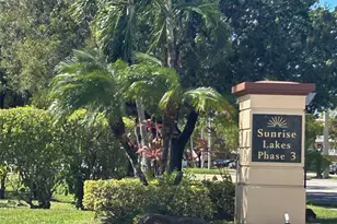 9020 Sunrise Lakes Blvd, Sunrise, FL 33322 - Photo 35