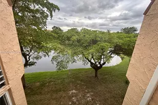 9020 Sunrise Lakes Blvd, Sunrise, FL 33322 - Photo 21
