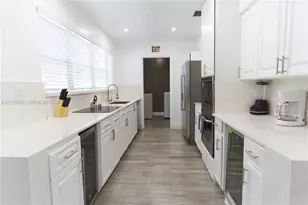 7833 Madeira St, Miramar, FL 33023 - Photo 3